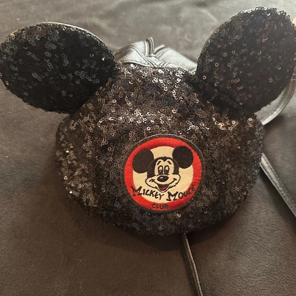 Loungefly Heart Logo Disney Parks Mickey Ears Mouseketeer Black 3d Novelty Bag - Picture 3 of 5